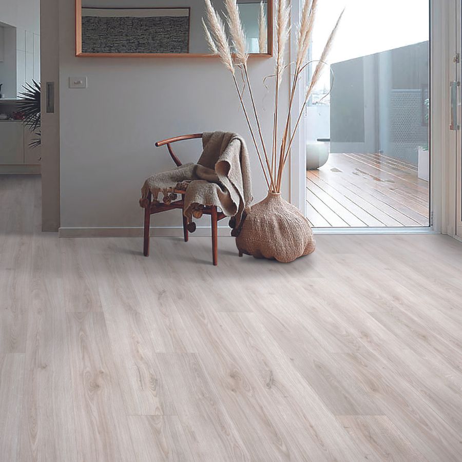 Laminate in an entry way